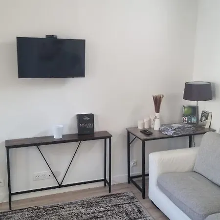 Appartement Luxueux Dans Maison Bourgeoise Parisienne Levallois-Perret Exterior photo
